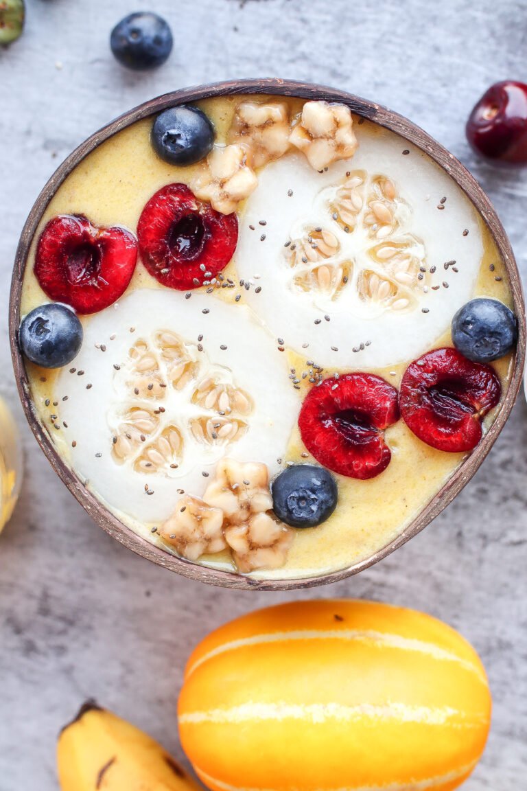 Turmeric Smoothie (with Pineapple)