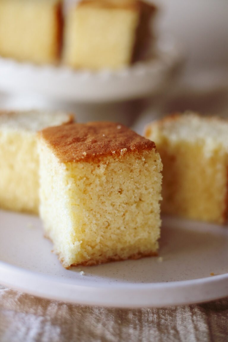 Easy Vanilla Cake