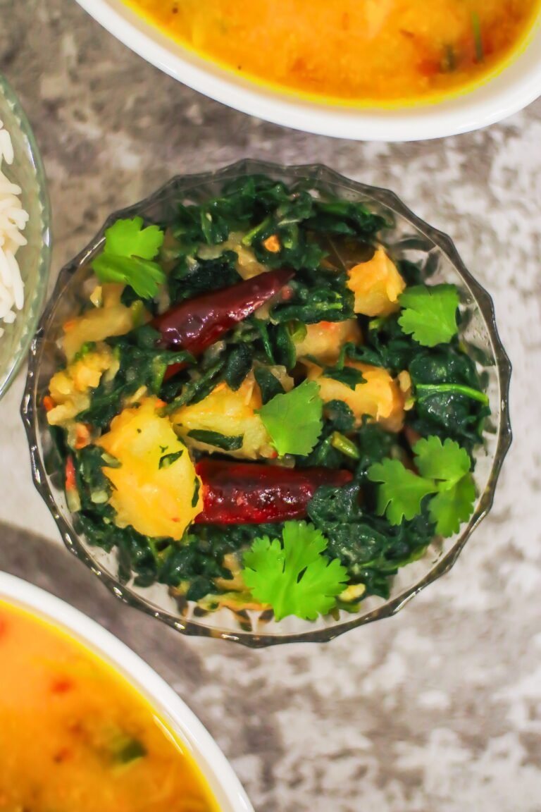 Easy Aloo Palak (Indian Braised Spinach and Potato)